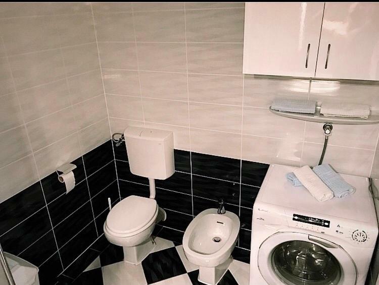 Mundial Apartments นยีวีเซ ภายนอก รูปภาพ