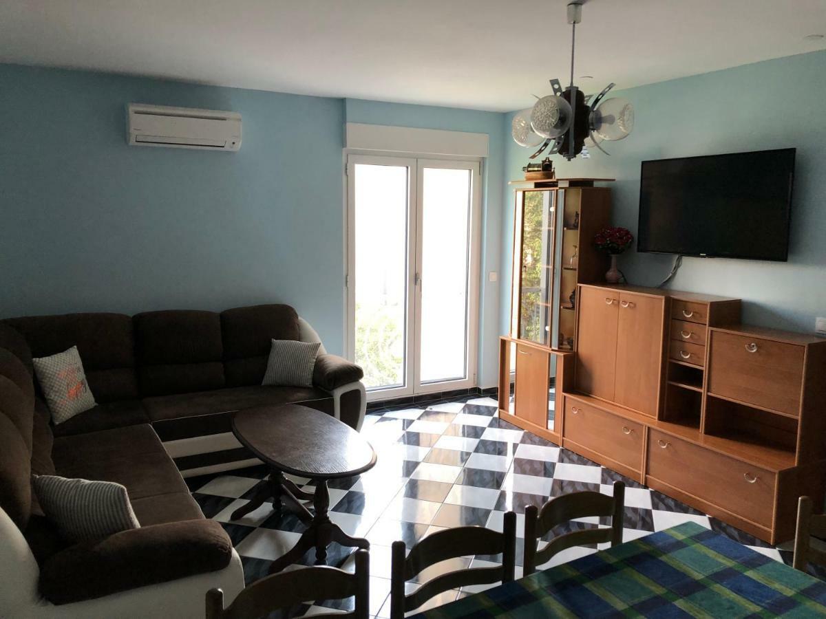 Mundial Apartments นยีวีเซ ภายนอก รูปภาพ