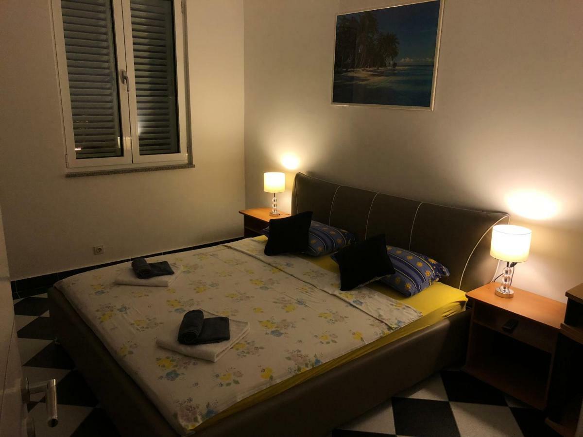 Mundial Apartments นยีวีเซ ภายนอก รูปภาพ